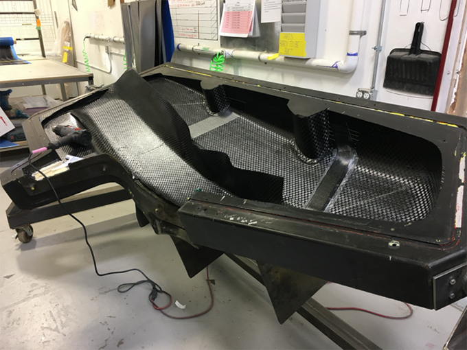 未來(lái)尖端工業(yè)風(fēng)向標(biāo):碳纖維復(fù)合材料模具填料